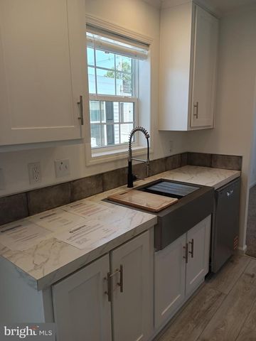 1405 Farrell Ave Trlr 237, Cherry Hill, NJ 08002