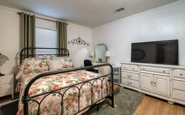 2703 Holly Street, Waller, TX 77484