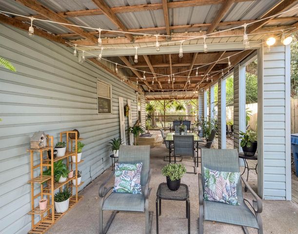 2703 Holly Street, Waller, TX 77484