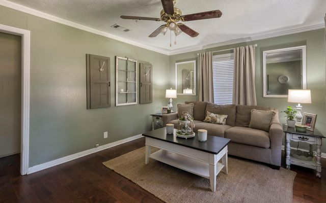 2703 Holly Street, Waller, TX 77484