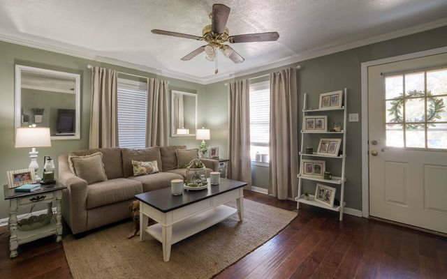 2703 Holly Street, Waller, TX 77484