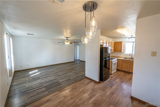 2263 Kingman Avenue, Kingman, AZ 86401