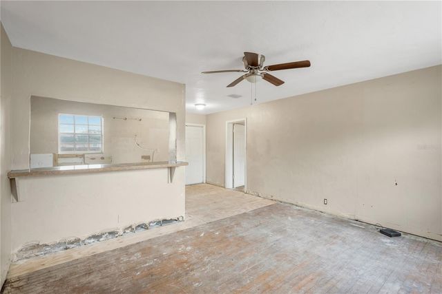 2144 23RD AVENUE N, St Petersburg, FL 33713