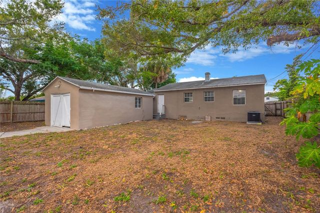 2144 23RD AVENUE N, St Petersburg, FL 33713