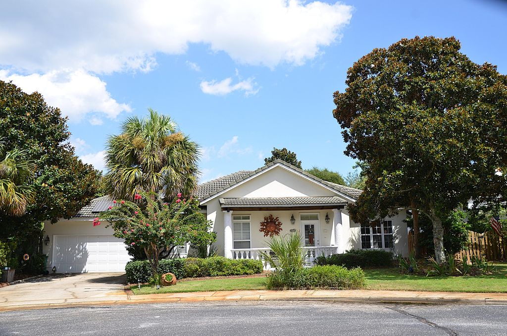 Image 1 of property listing at 124 Tuscany Drive, Destin, FL 32541