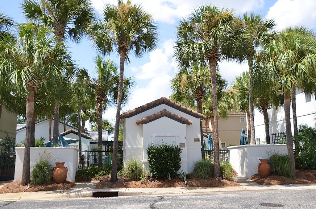 Image 32 of property listing at 124 Tuscany Drive, Destin, FL 32541
