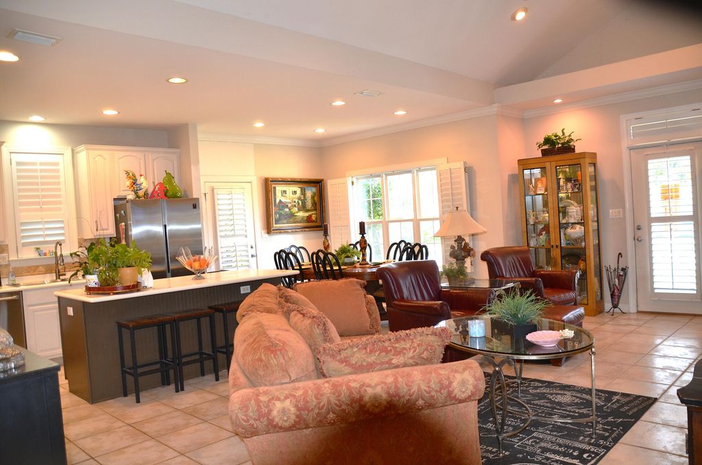 Image 7 of property listing at 124 Tuscany Drive, Destin, FL 32541