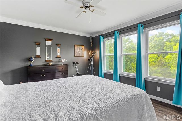 605 Pine Ridge Trails Court B, Ballwin, MO 63021