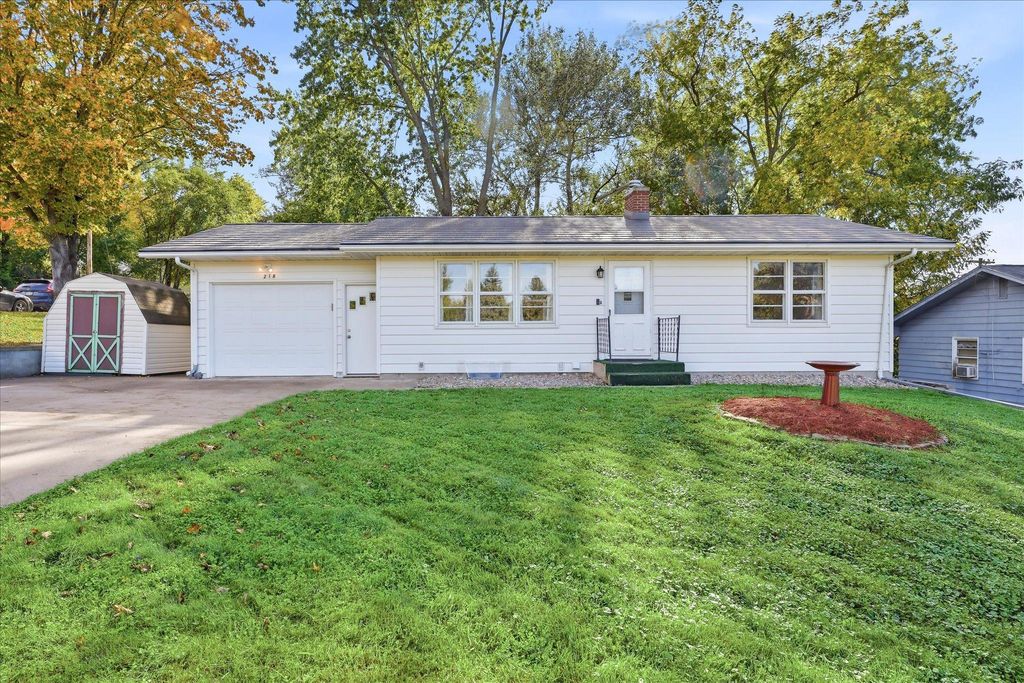 218 Maple Street, Le Sueur, MN 56058 — photo 2