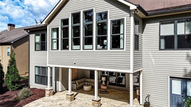 303 Trappers Bluff, Waleska, GA 30183
