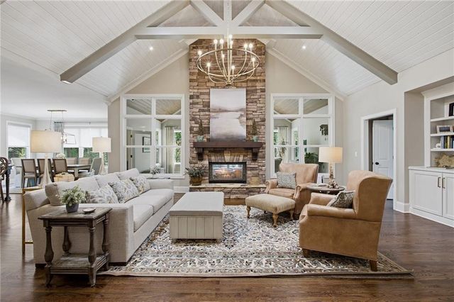 303 Trappers Bluff, Waleska, GA 30183