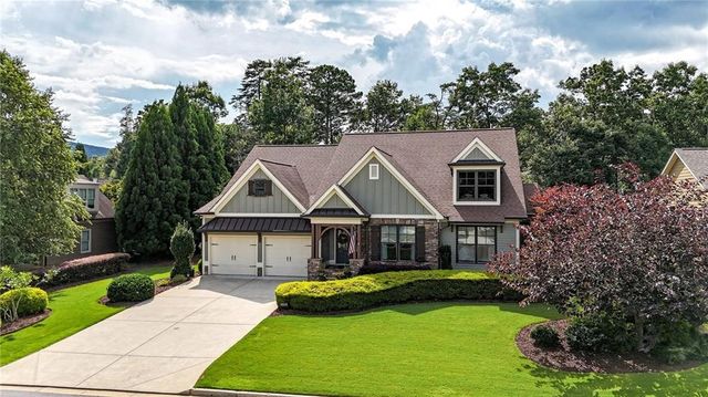 303 Trappers Bluff, Waleska, GA 30183
