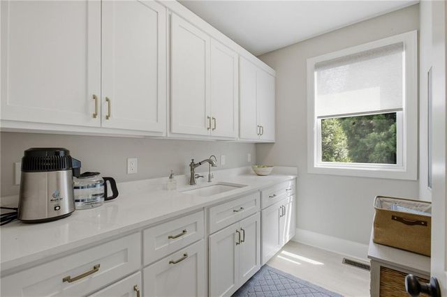 303 Trappers Bluff, Waleska, GA 30183