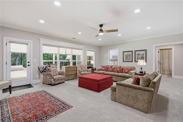 303 Trappers Bluff, Waleska, GA 30183