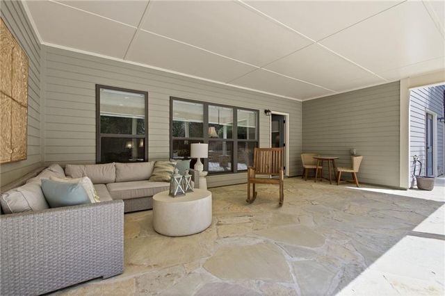 303 Trappers Bluff, Waleska, GA 30183