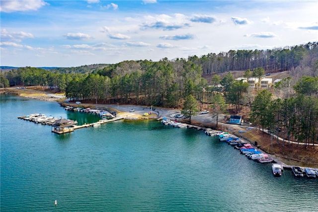 303 Trappers Bluff, Waleska, GA 30183
