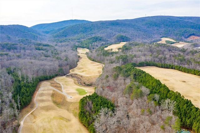303 Trappers Bluff, Waleska, GA 30183