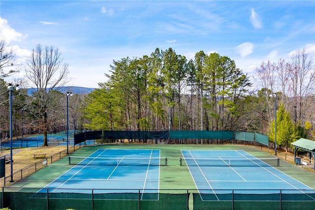 303 Trappers Bluff, Waleska, GA 30183