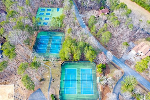 303 Trappers Bluff, Waleska, GA 30183