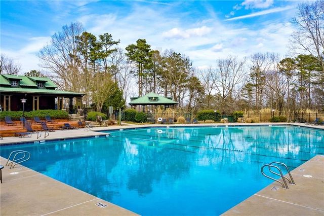 303 Trappers Bluff, Waleska, GA 30183