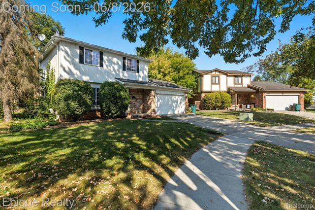 2263 Camilla Drive, Troy, MI 48083