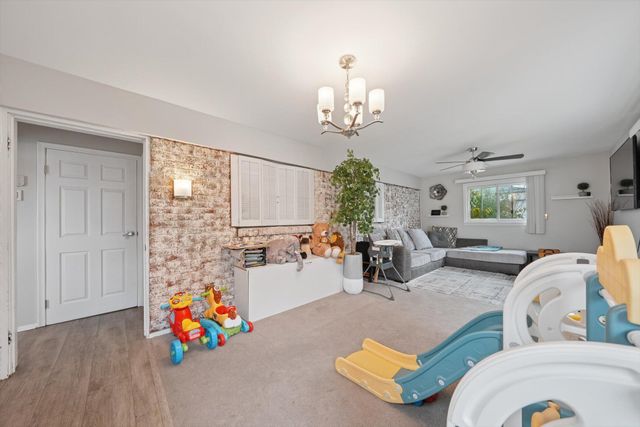 29717 Hanover Avenue, Westland, MI 48186