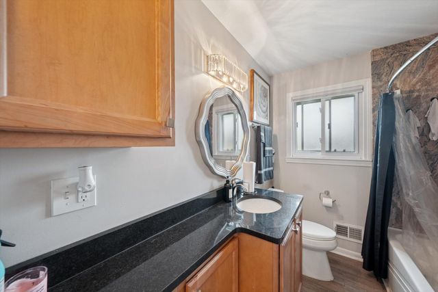 29717 Hanover Avenue, Westland, MI 48186