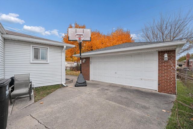 29717 Hanover Avenue, Westland, MI 48186