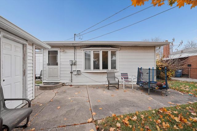 29717 Hanover Avenue, Westland, MI 48186