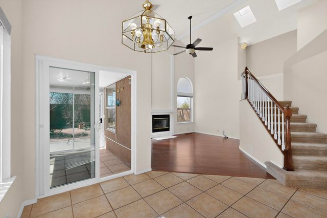 6605 Mesa Mariposa Place NW, Albuquerque, NM 87120