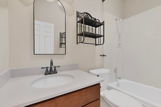 6605 Mesa Mariposa Place NW, Albuquerque, NM 87120