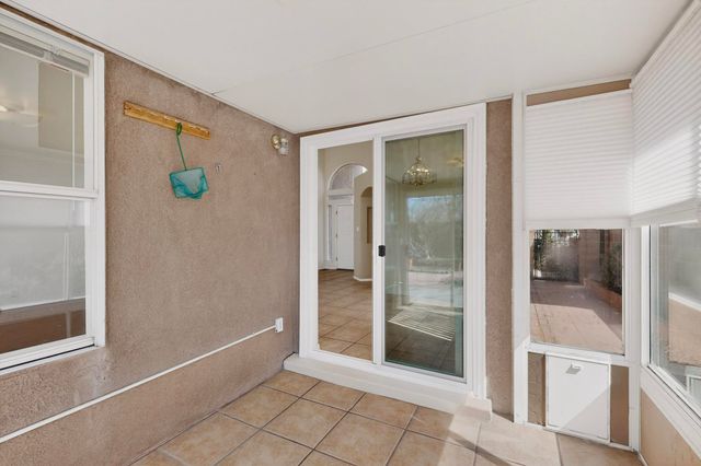 6605 Mesa Mariposa Place NW, Albuquerque, NM 87120