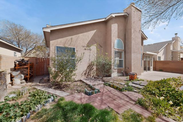 6605 Mesa Mariposa Place NW, Albuquerque, NM 87120