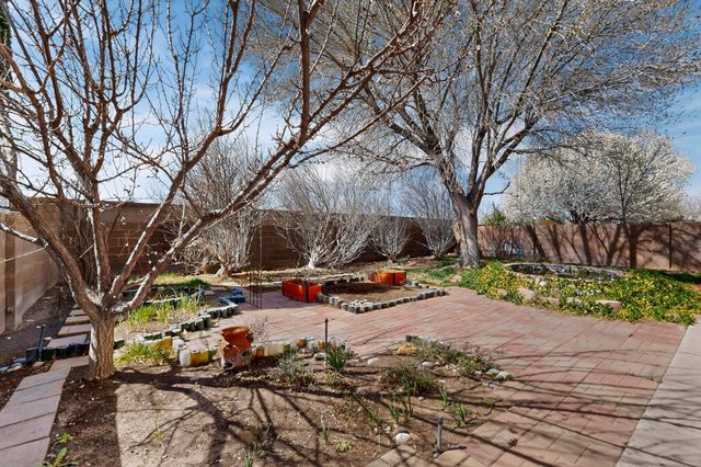 6605 Mesa Mariposa Place NW, Albuquerque, NM 87120