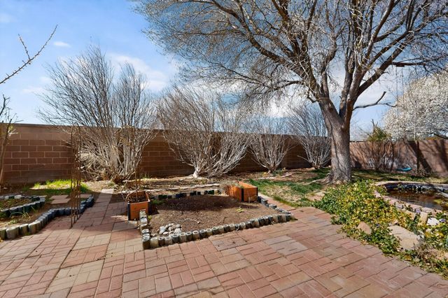 6605 Mesa Mariposa Place NW, Albuquerque, NM 87120