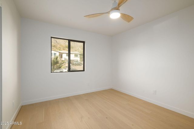 2225 E Belmont Avenue, Phoenix, AZ 85020