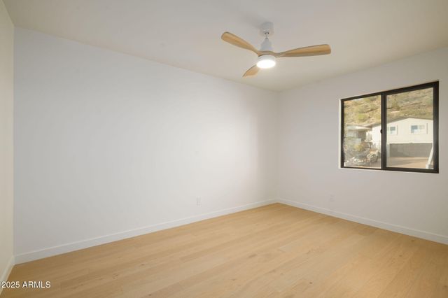 2225 E Belmont Avenue, Phoenix, AZ 85020