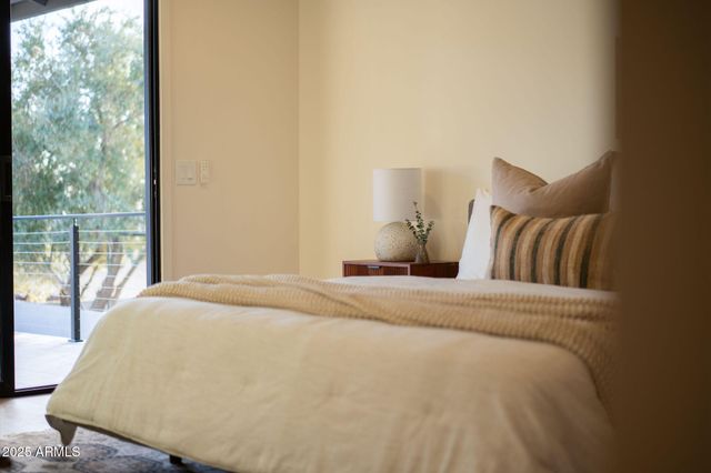 2225 E Belmont Avenue, Phoenix, AZ 85020