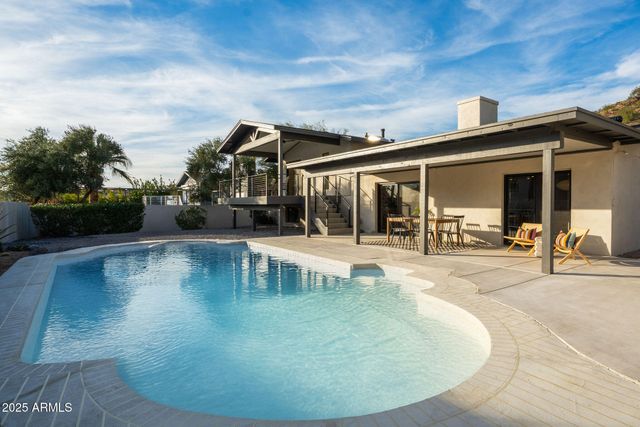 2225 E Belmont Avenue, Phoenix, AZ 85020