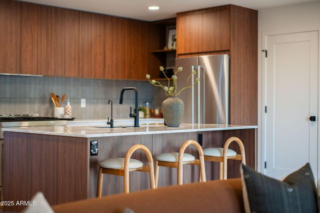 2225 E Belmont Avenue, Phoenix, AZ 85020