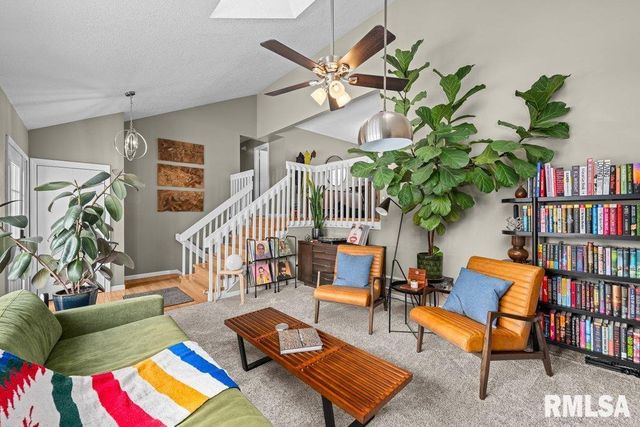 4545 ASPEN HILLS Circle, Bettendorf, IA 52722