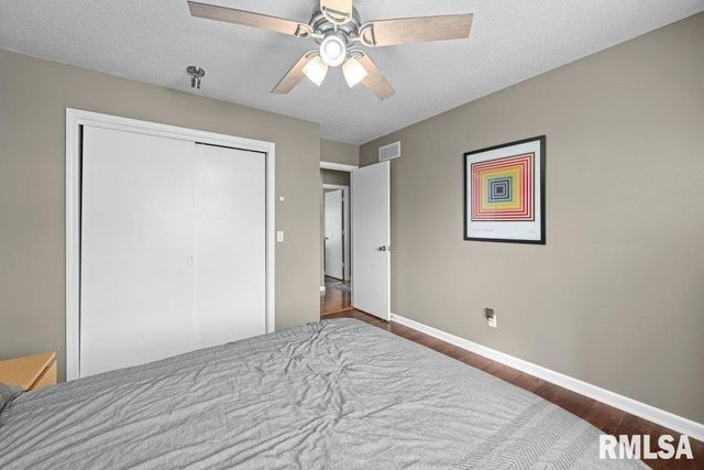 4545 ASPEN HILLS Circle, Bettendorf, IA 52722