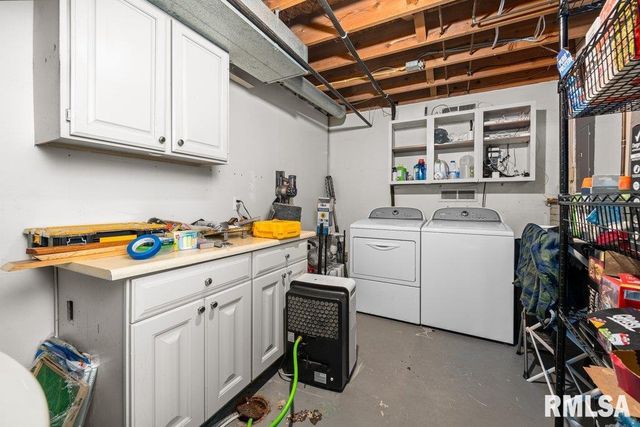 4545 ASPEN HILLS Circle, Bettendorf, IA 52722