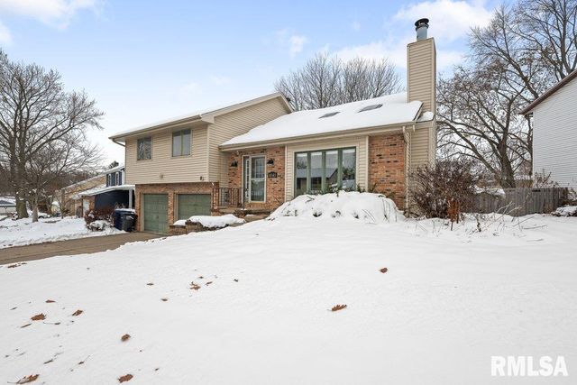 4545 ASPEN HILLS Circle, Bettendorf, IA 52722