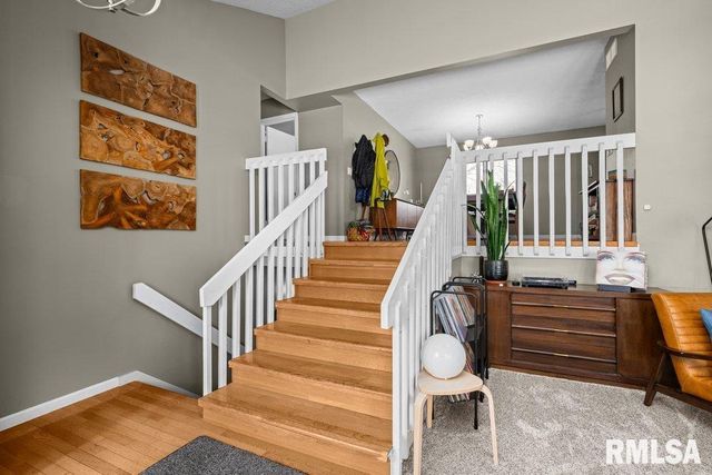 4545 ASPEN HILLS Circle, Bettendorf, IA 52722