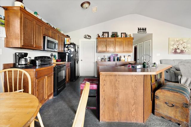 2576 Winnett Road, Colbert, OK 74733