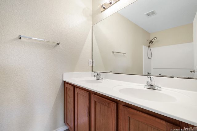 9656 SHOREBIRD LN, San Antonio, TX 78245