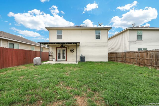 9656 SHOREBIRD LN, San Antonio, TX 78245