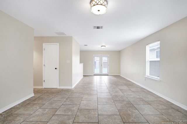 9656 SHOREBIRD LN, San Antonio, TX 78245