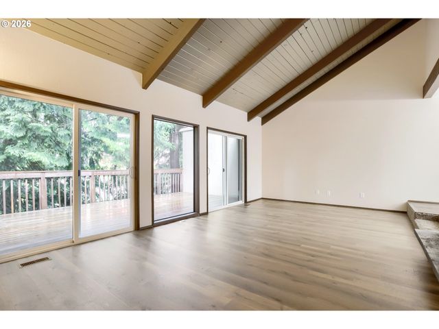 13603 Ne REGENTS Dr, Vancouver, WA 98684